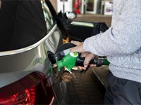 3 señales de que está echando el combustible incorrecto a su coche
