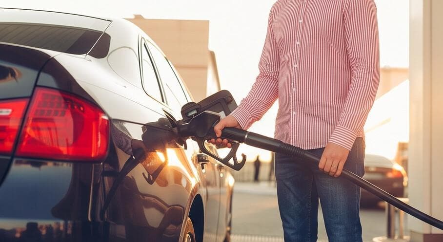 6 errores que acortan la vida útil de su motor al repostar