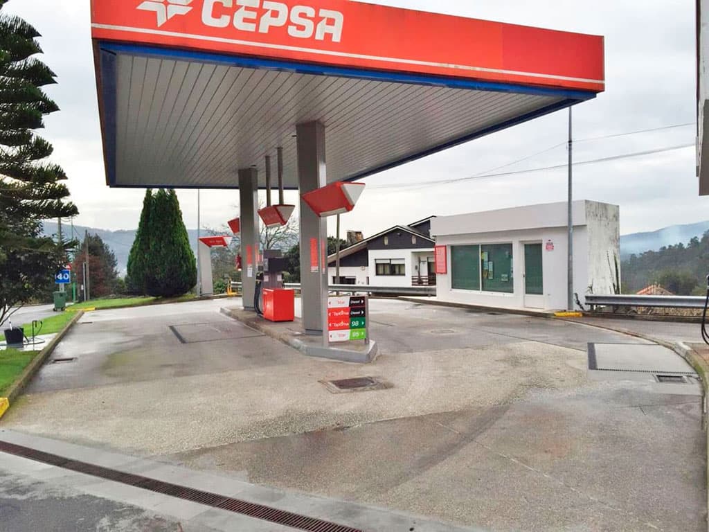 Estación de servicio en Campo Lameiro