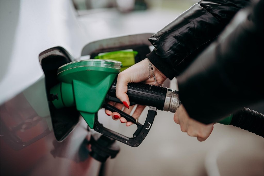 ¿Qué ocurre si echo diésel a un coche de gasolina?